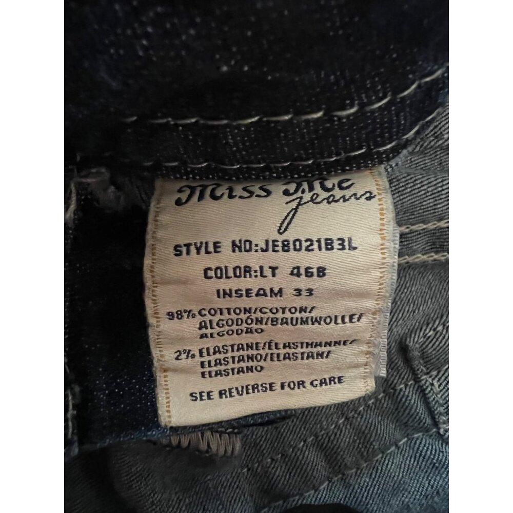Women's Distressed Blue Jeans - Picture 7 of 9